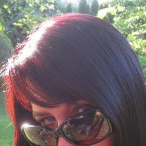 Meet your Posher, Carla